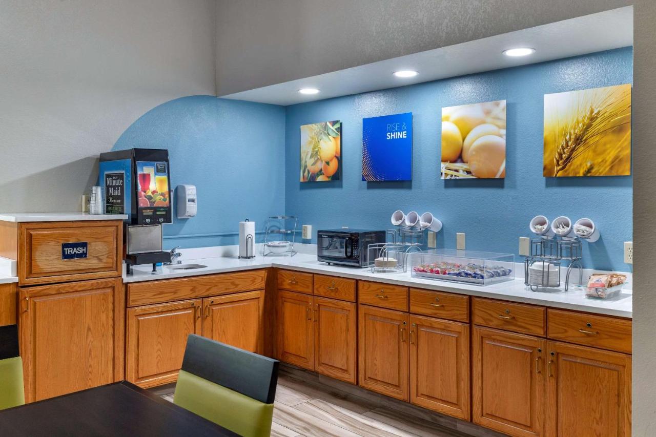 Comfort Inn Of Griswold Bagian luar foto